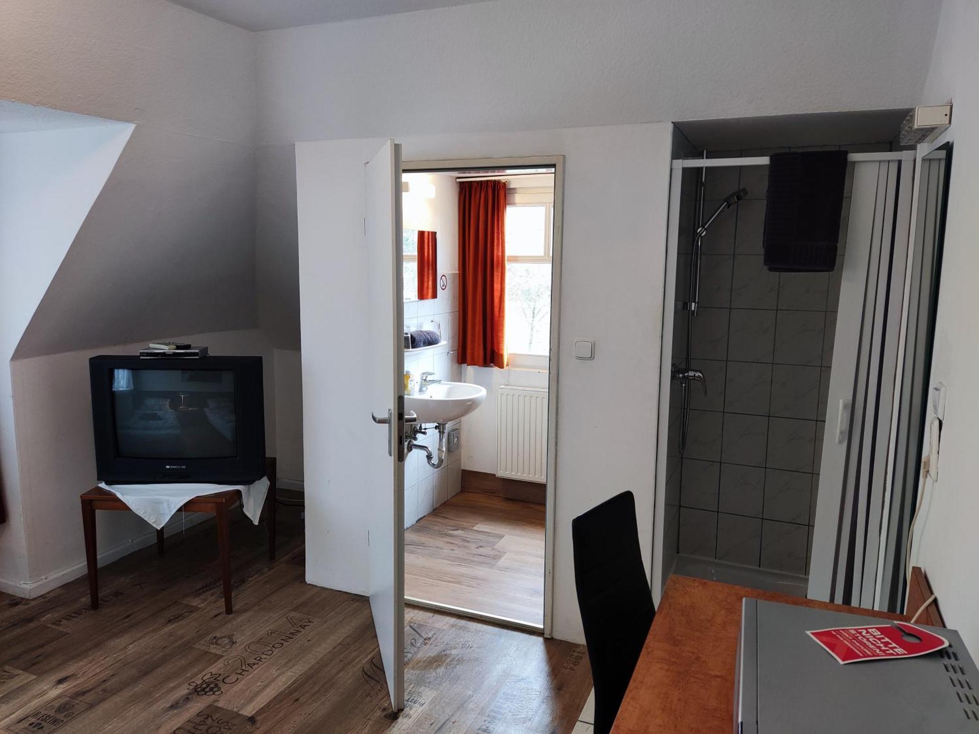 Pension Zum Burggrafen Delmenhorst Dış mekan fotoğraf